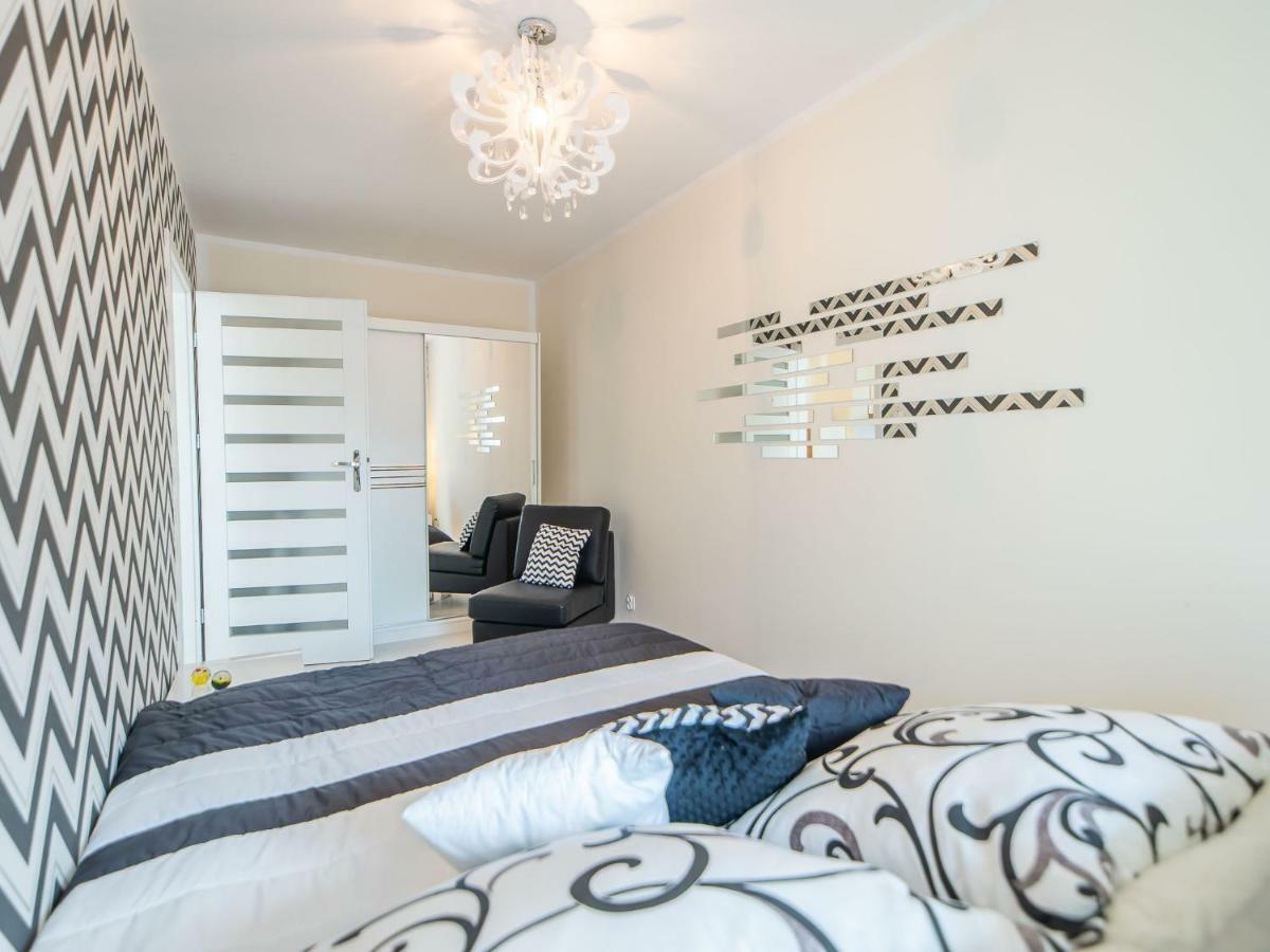 Color Apartments Apartament Black & White Kolobrzeg Dış mekan fotoğraf