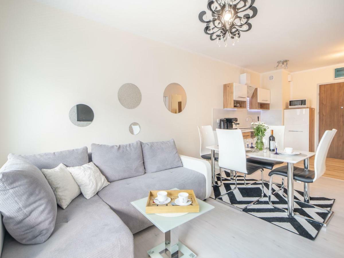Color Apartments Apartament Black & White Kolobrzeg Dış mekan fotoğraf
