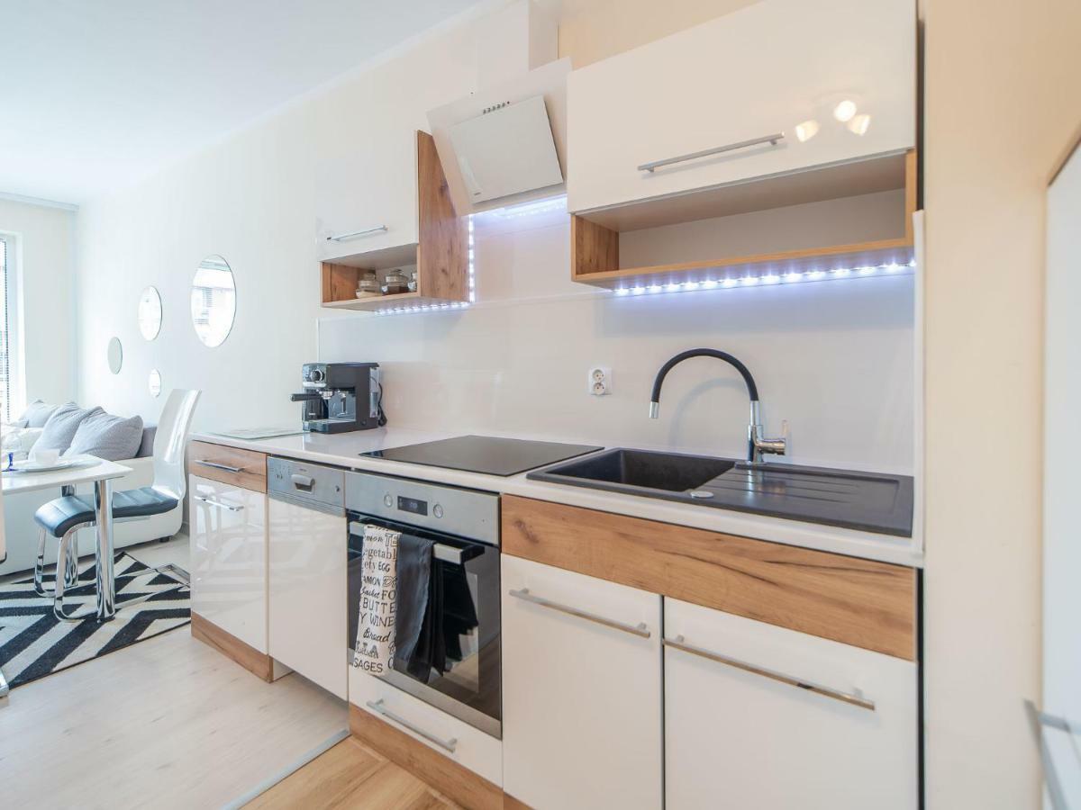 Color Apartments Apartament Black & White Kolobrzeg Dış mekan fotoğraf